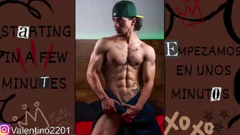 Snapshot of valentino_2201 chatting on July 28, 2:29 am Valentino - 15 OFF valentino2201 online show from July 28, 2:29 am
