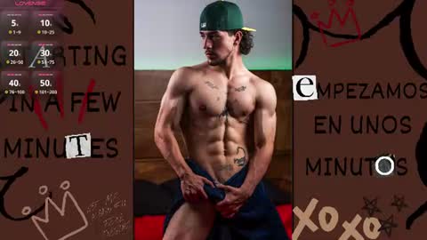 Snapshot of valentino_2201 chatting on August 8, 2:14 am Valentino - 15 OFF valentino2201 online show from August 8, 2:14 am