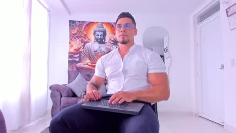    online show from December 19, 7:51 pm