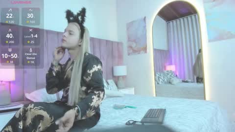 valentino_moretti online show from March 3, 11:38 am