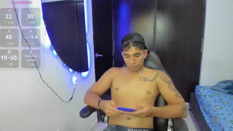 valentino santos online show from December 19, 7:10 pm