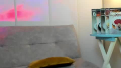Snapshot of valentinocerati chatting on January 4, 5:37 am ValentinoCerati online show from January 4, 5:37 am