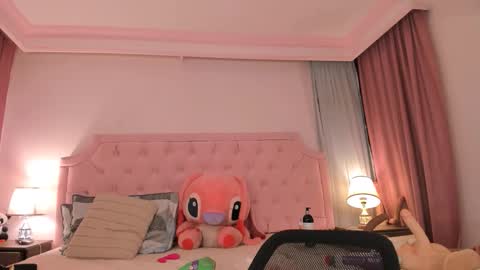 Snapshot of valentoro1 chatting on October 6, 12:13 pm Vale Toro  online show from October 6, 12:13 pm