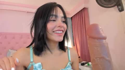 Snapshot of valentoro1 chatting on October 26, 12:00 pm Vale Toro  online show from October 26, 12:00 pm