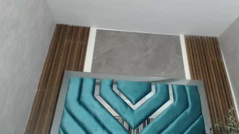 valer_ylargo online show from September 18, 12:18 pm