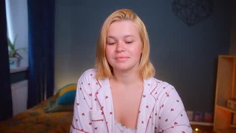 valeri______ online show from July 10, 7:34 am
