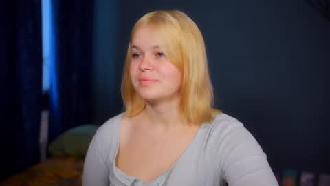 valeri______ online show from July 25, 7:06 am