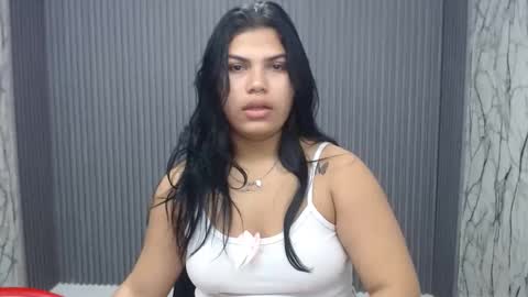 valeri_harpers4 online show from March 11, 6:10 am