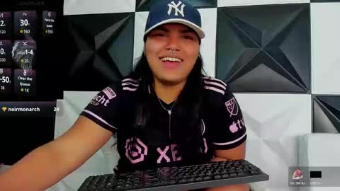 Snapshot of valeri_harpers4 chatting on February 14, 3:36 am valeri_harpers4 online show from February 14, 3:36 am