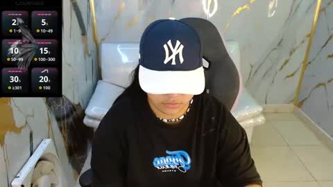 Snapshot of valeri_harpers4 chatting on March 25, 1:55 am valeri_harpers4 online show from March 25, 1:55 am