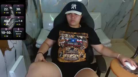 valeri_harpers4 online show from April 29, 2:43 pm