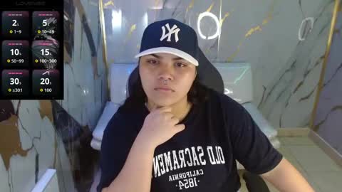 valeri_harpers4 online show from May 7, 2:06 am