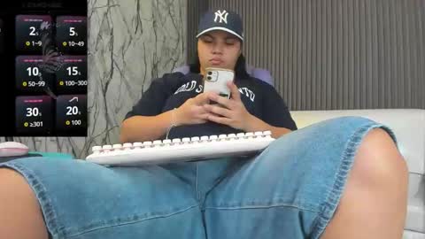 valeri_harpers4 online show from May 27, 11:24 pm
