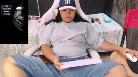 valeri_harpers4 online show from July 24, 6:28 pm