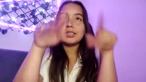 Snapshot of valeria_cherry chatting on March 2, 8:38 am valeria online show from March 2, 8:38 am
