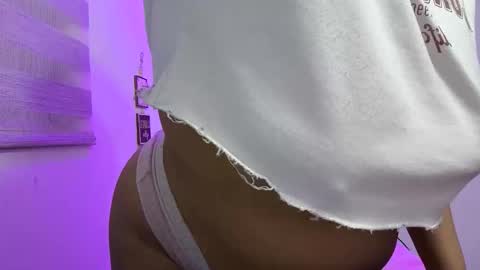 valeria online show from May 15, 5:25 am