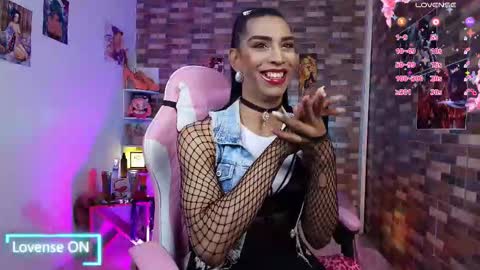 ...VALERIA DIR... online show from September 13, 7:19 am