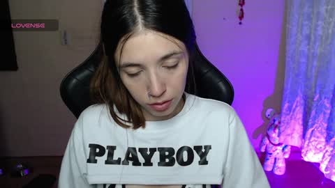 Snapshot of valeria_mendozza chatting on December 4, 7:39 am online show from December 4, 7:39 am