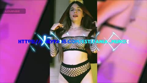 Snapshot of valeria_mendozza chatting on December 11, 3:56 am online show from December 11, 3:56 am