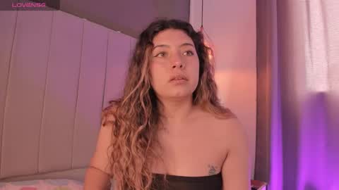 valeria_rouse28 online show from December 3, 8:18 pm