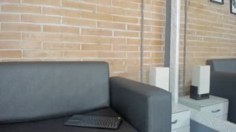 Snapshot of valeria_rua chatting on June 10, 10:58 am valeria_rua online show from June 10, 10:58 am