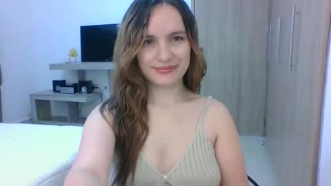Snapshot of valeriafrannco chatting on December 31, 3:53 pm valeriafrannco online show from December 31, 3:53 pm