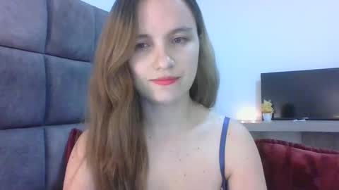 Snapshot of valeriafrannco chatting on January 7, 1:59 am valeriafrannco online show from January 7, 1:59 am