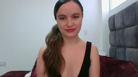 Snapshot of valeriafrannco chatting on January 10, 12:26 pm valeriafrannco online show from January 10, 12:26 pm