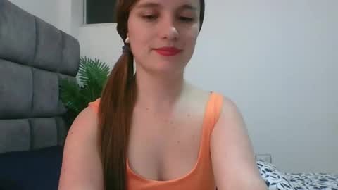 Snapshot of valeriafrannco chatting on February 12, 5:58 am valeriafrannco online show from February 12, 5:58 am