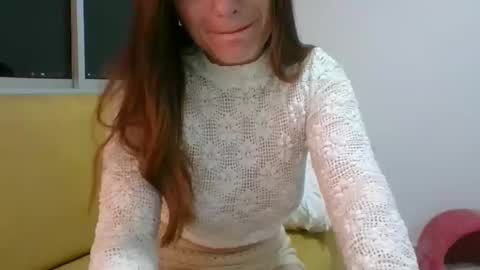 valeriafrannco online show from February 3, 4:43 am