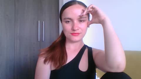 valeriafrannco online show from March 16, 10:03 pm