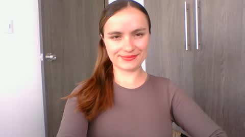 valeriafrannco online show from March 19, 7:07 pm