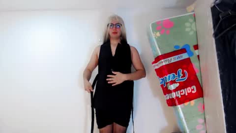 Snapshot of valeriagill_ chatting on September 18, 11:51 pm valeriagill_ online show from September 18, 11:51 pm