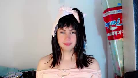 valeriagill_ online show from October 19, 8:31 pm