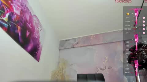  online show from September 10, 1:33 pm