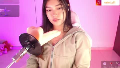 Valeri online show from June 12, 4:33 am