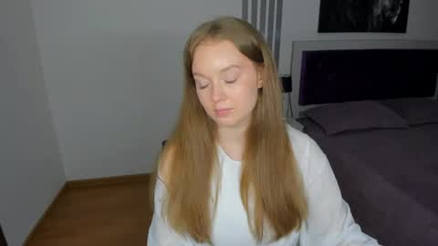 ValeriCherry online show from July 27, 3:19 pm