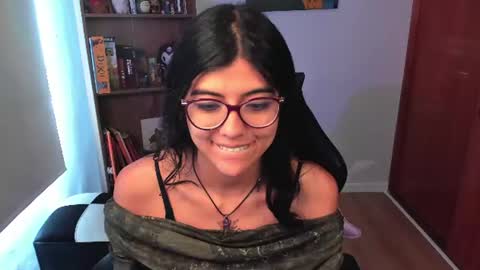 Val  online show from July 10, 1:47 pm