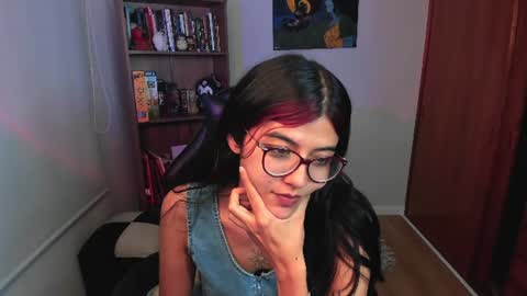 Val  online show from August 1, 4:45 am