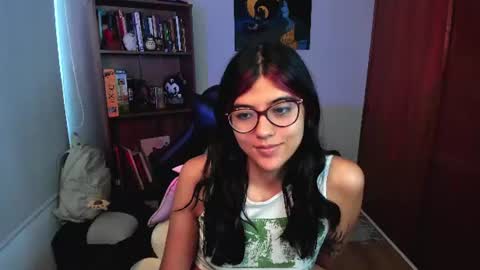 Val  online show from August 5, 2:42 pm