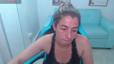 valerie_b online show from December 17, 3:39 pm