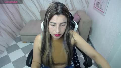 valerie_b online show from January 15, 3:11 am
