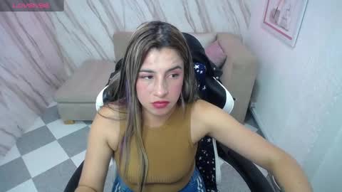valerie_b online show from January 15, 6:12 am
