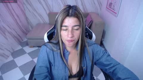 valerie_b online show from January 25, 2:58 am