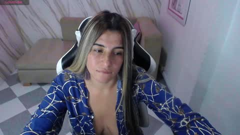 valerie_b online show from January 30, 6:03 am