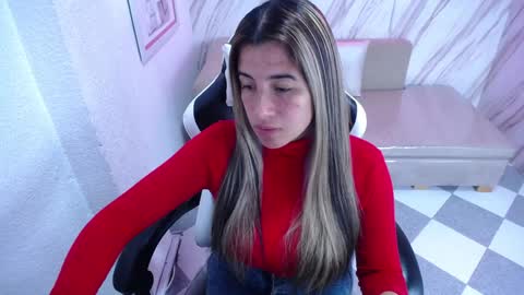 valerie_b online show from February 8, 3:19 am