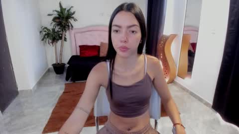 Valerie fox online show from December 3, 2:04 pm