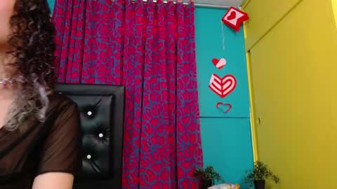 vale online show from October 23, 8:51 pm