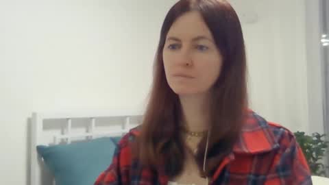 valerie_rose777 online show from February 2, 6:42 pm