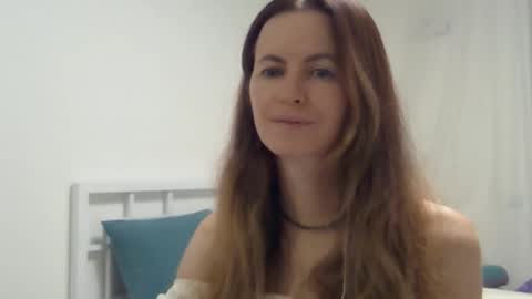 valerie_rose777 online show from November 10, 8:30 pm